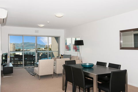 Allure Hotel & Apartments - VIC Tourism 40