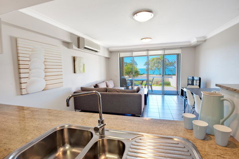 The Point Resort - VIC Tourism 26