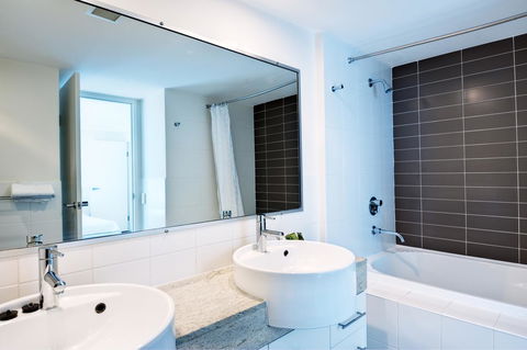 The Point Resort - VIC Tourism 1