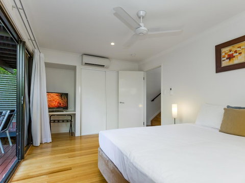 Shorelines - VIC Tourism 42