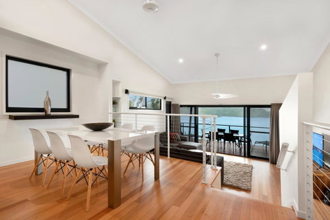 Shorelines - VIC Tourism 13