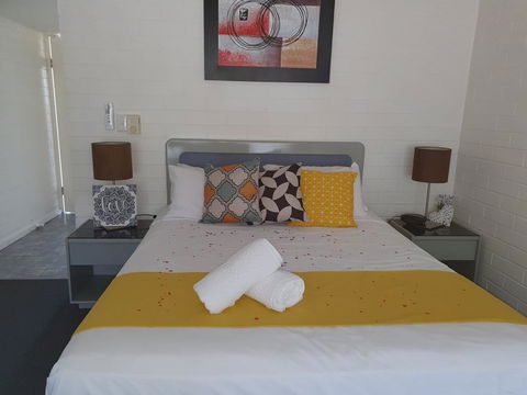 Dalby Manor Motor Inn - VIC Tourism 3