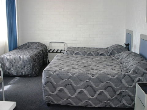 Dalby Manor Motor Inn - VIC Tourism 17