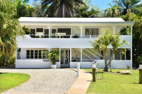 Jamaica Beach House - VIC Tourism 16