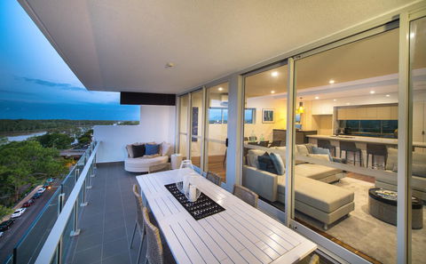 Empire Apartment Hotel Rockhampton - VIC Tourism 6