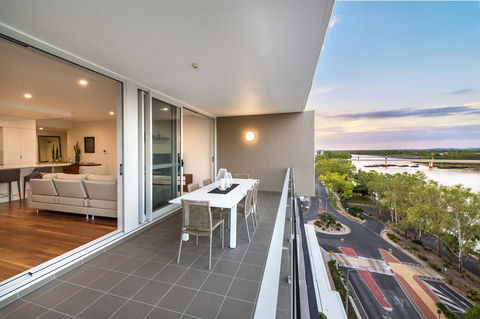 Empire Apartment Hotel Rockhampton - VIC Tourism 11