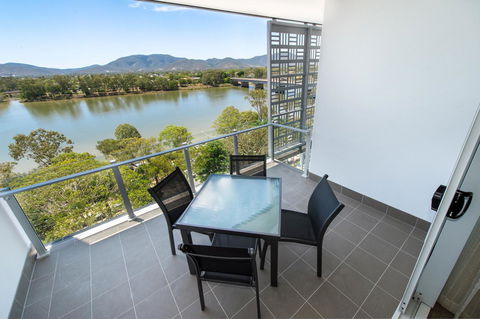 Empire Apartment Hotel Rockhampton - VIC Tourism 20