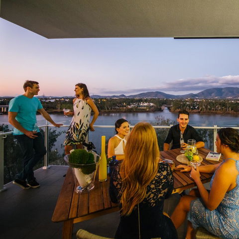 Empire Apartment Hotel Rockhampton - VIC Tourism 16