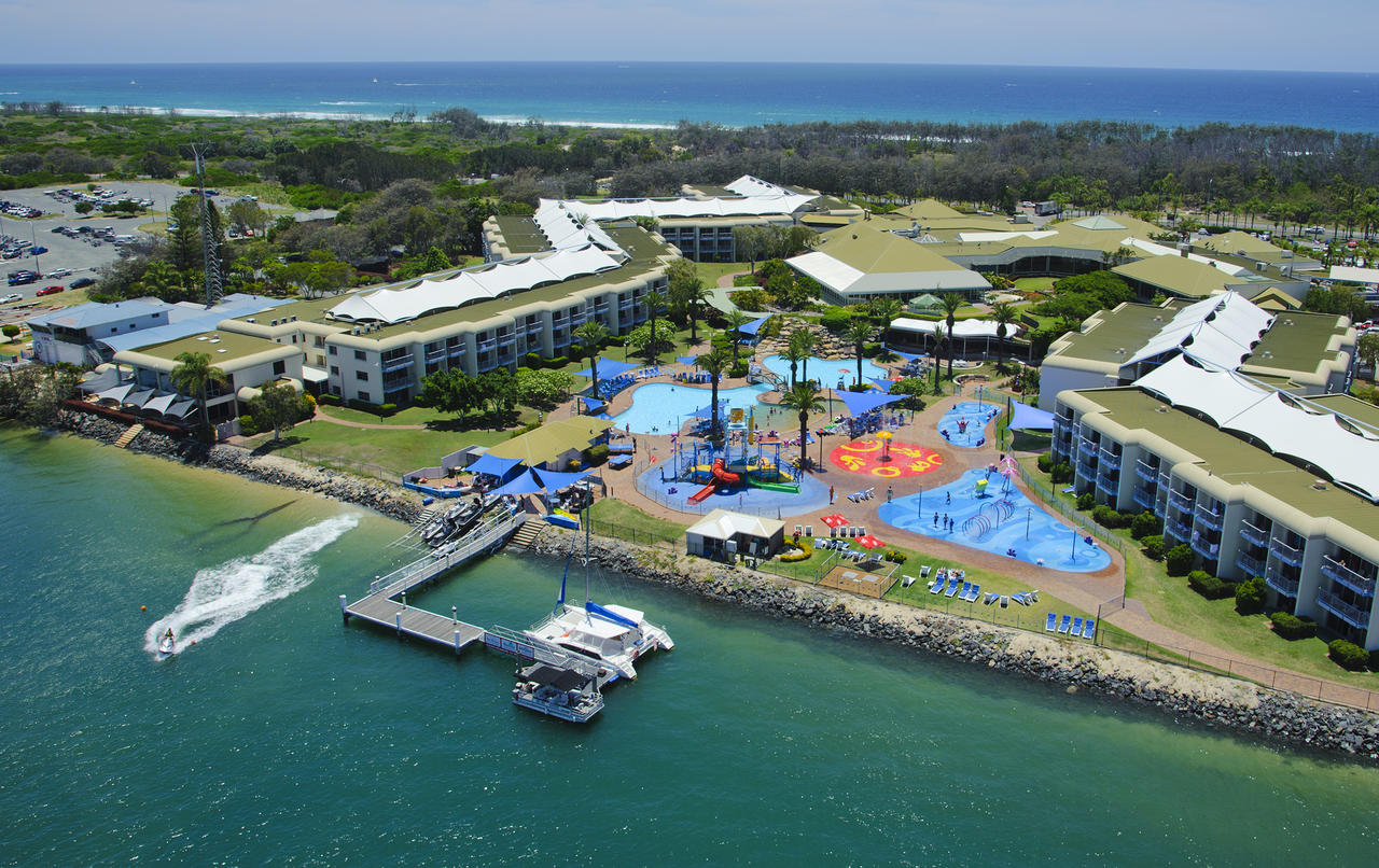 Main Beach QLD VIC Tourism