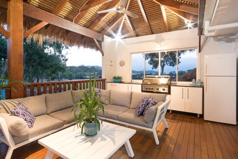 Whitsunday Luxury Homes - VIC Tourism 2