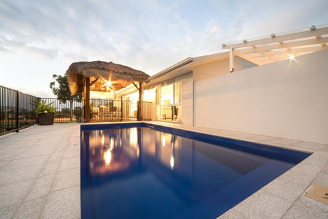 Whitsunday Luxury Homes - VIC Tourism 0