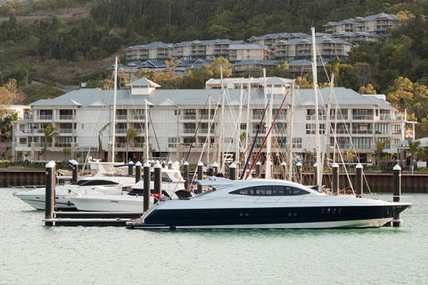 The Boathouse Apartments - VIC Tourism 3