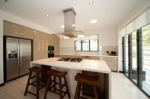 The Boathouse Apartments - VIC Tourism 22