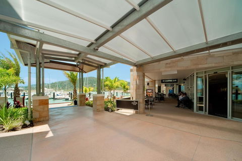 The Boathouse Apartments - VIC Tourism 23