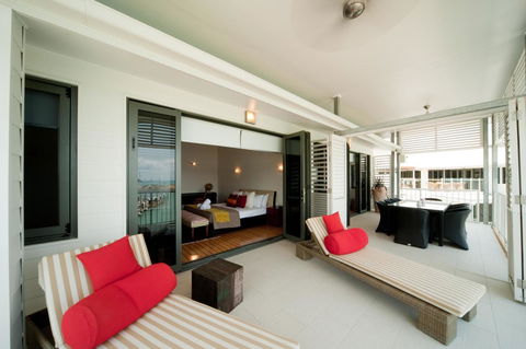 The Boathouse Apartments - VIC Tourism 20