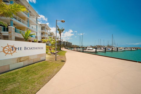 The Boathouse Apartments - VIC Tourism 26