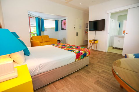 Port Douglas Motel - VIC Tourism 18