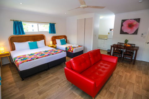Port Douglas Motel - VIC Tourism 2