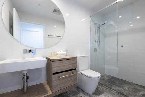 Qube Broadbeach - VIC Tourism 6