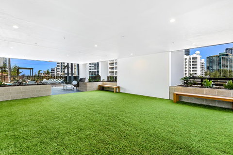 Qube Broadbeach - VIC Tourism 23
