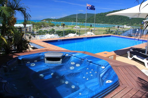 Ocean Views At Whitsunday Terraces Resort - VIC Tourism 2