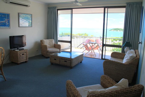 Ocean Views At Whitsunday Terraces Resort - VIC Tourism 9