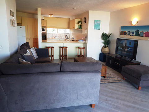 Casablanca Beachfront Apartments - VIC Tourism 6