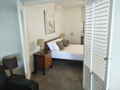 Airlie Seaview Apartments - VIC Tourism 3