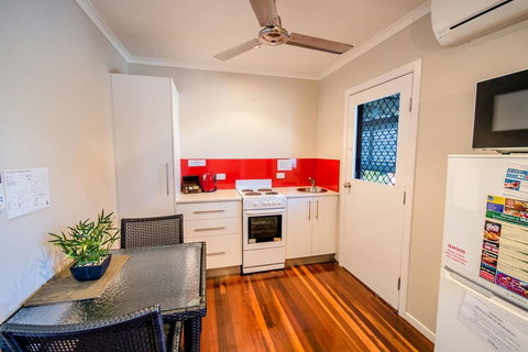 Airlie Apartments - VIC Tourism 18