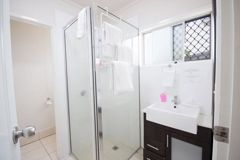 Airlie Apartments - VIC Tourism 9