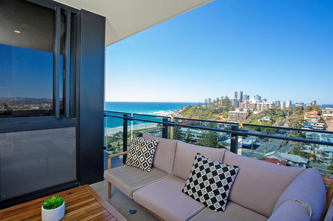 Iconic Kirra Beach Resort - VIC Tourism 19