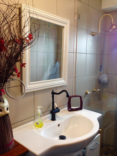 XYL Pets Friendly Seaside Boutique Guesthouse - VIC Tourism 1