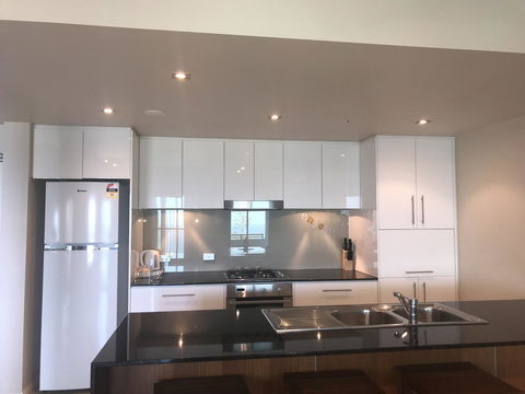 Proximity Waterfront Apartments - VIC Tourism 7