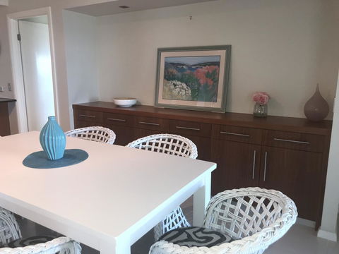 Proximity Waterfront Apartments - VIC Tourism 8