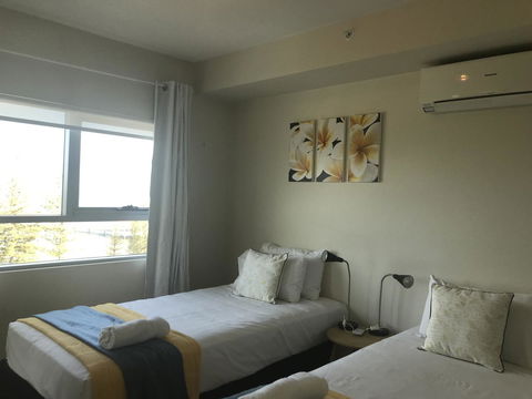 Proximity Waterfront Apartments - VIC Tourism 15