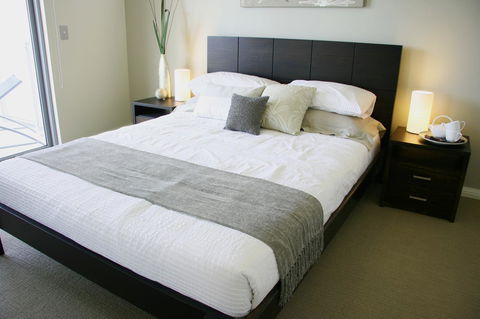 Proximity Waterfront Apartments - VIC Tourism 36