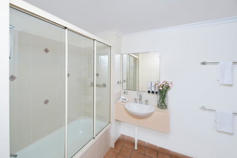 Park Regis Anchorage - VIC Tourism 10