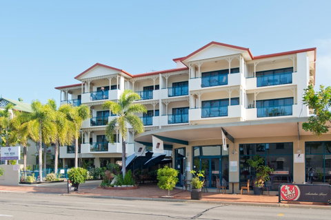 Park Regis Anchorage - VIC Tourism 1