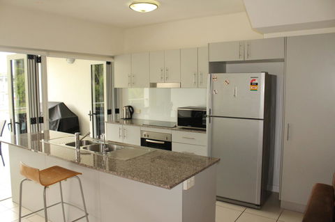 Beachside Apartment 17 - VIC Tourism 4