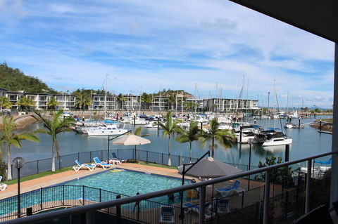 Beachside Apartment 17 - VIC Tourism 0
