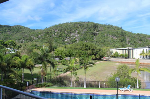 Beachside Apartment 17 - VIC Tourism 7