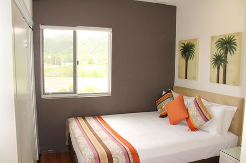 Beachside Apartment 17 - VIC Tourism 12