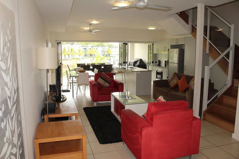 Beachside Apartment 17 - VIC Tourism 6