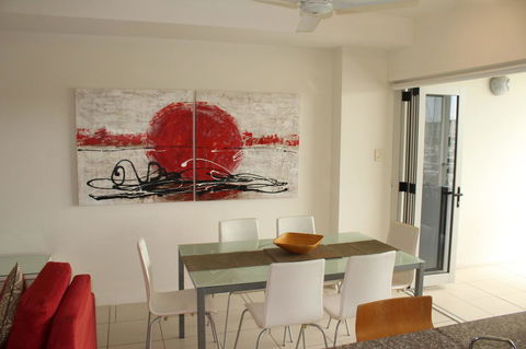 Beachside Apartment 17 - VIC Tourism 9