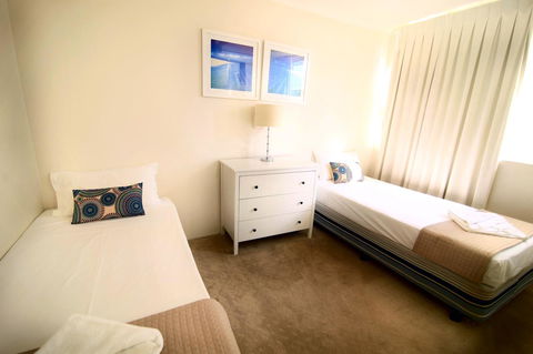 Grosvenor Beachfront Apartments Surfers Paradise - VIC Tourism 35