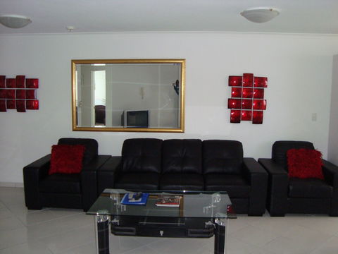 Grosvenor Beachfront Apartments Surfers Paradise - VIC Tourism 27