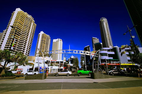 Grosvenor Beachfront Apartments Surfers Paradise - VIC Tourism 31