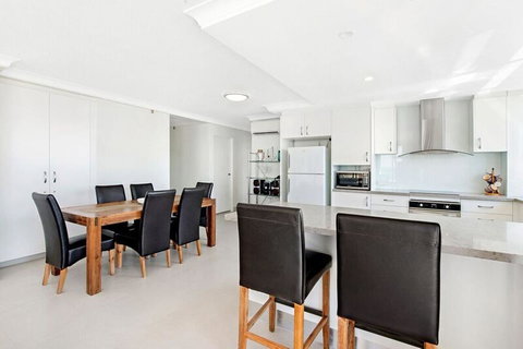 ULTIQA Beach Haven On Broadbeach - VIC Tourism 14
