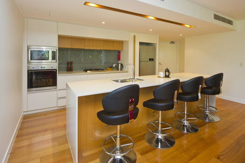 Maggies Beachfront Apartment 2 - VIC Tourism 3