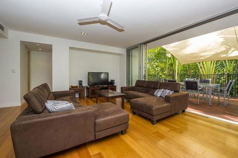 Maggies Beachfront Apartment 2 - VIC Tourism 2